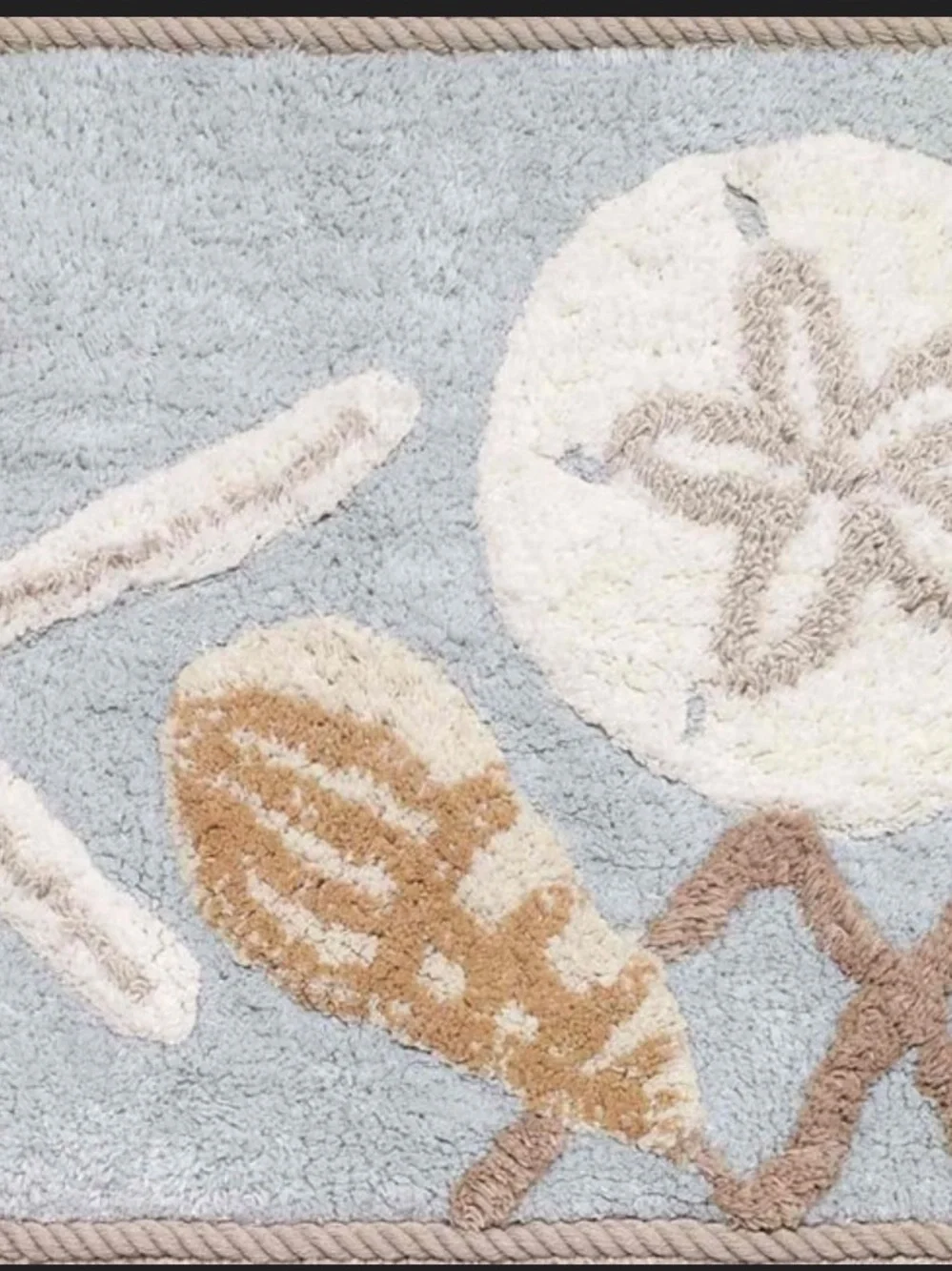 AVANTI NWT sea glass bath rug -30x20